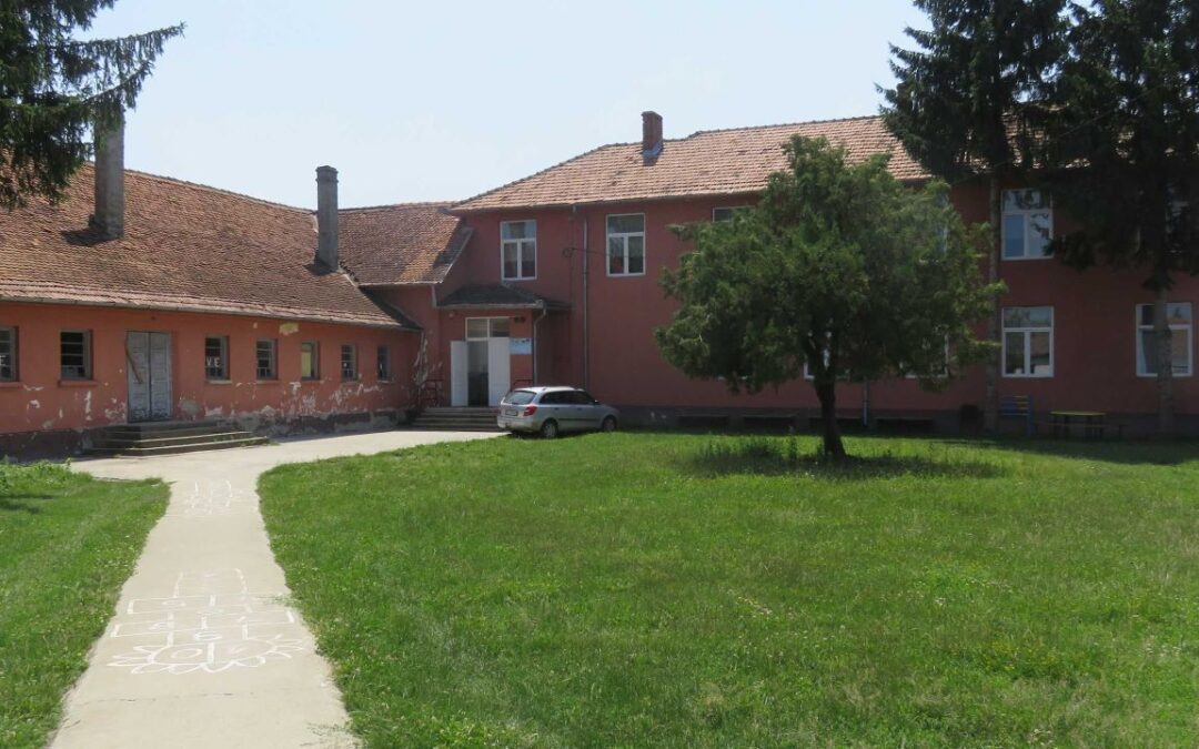 La Hăghig, investițiile susținute cu fonduri nerambursabile contribuie la crearea unui mediu educațional modern și competitiv